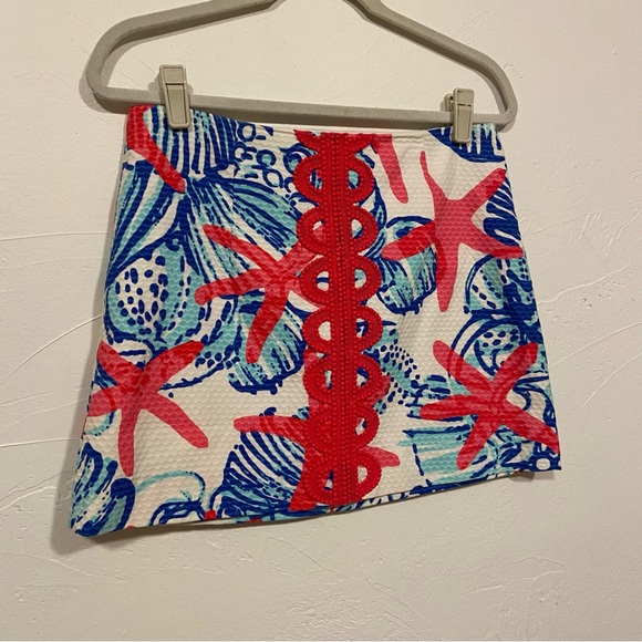 LILLY PULITZER TATE MINI SHE SELLS SEASHELLS STARFISH RED PRINT PREPPY SKIRT - Picture 3 of 16